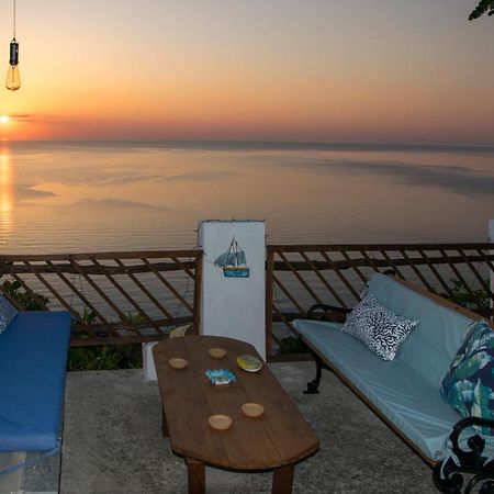 Balcony On The Rocks Villa Agioi Saranta Екстериор снимка